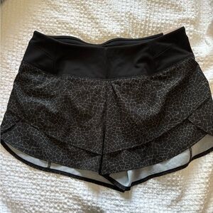 NWT Calia by Carrie Underwood Black Patterned Women's Shorts